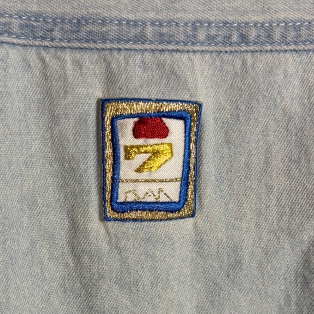 Vintage Tia Designs 'Jackpot' Vegas Embroidered Denim Button Down Size L - Picture 6 of 7